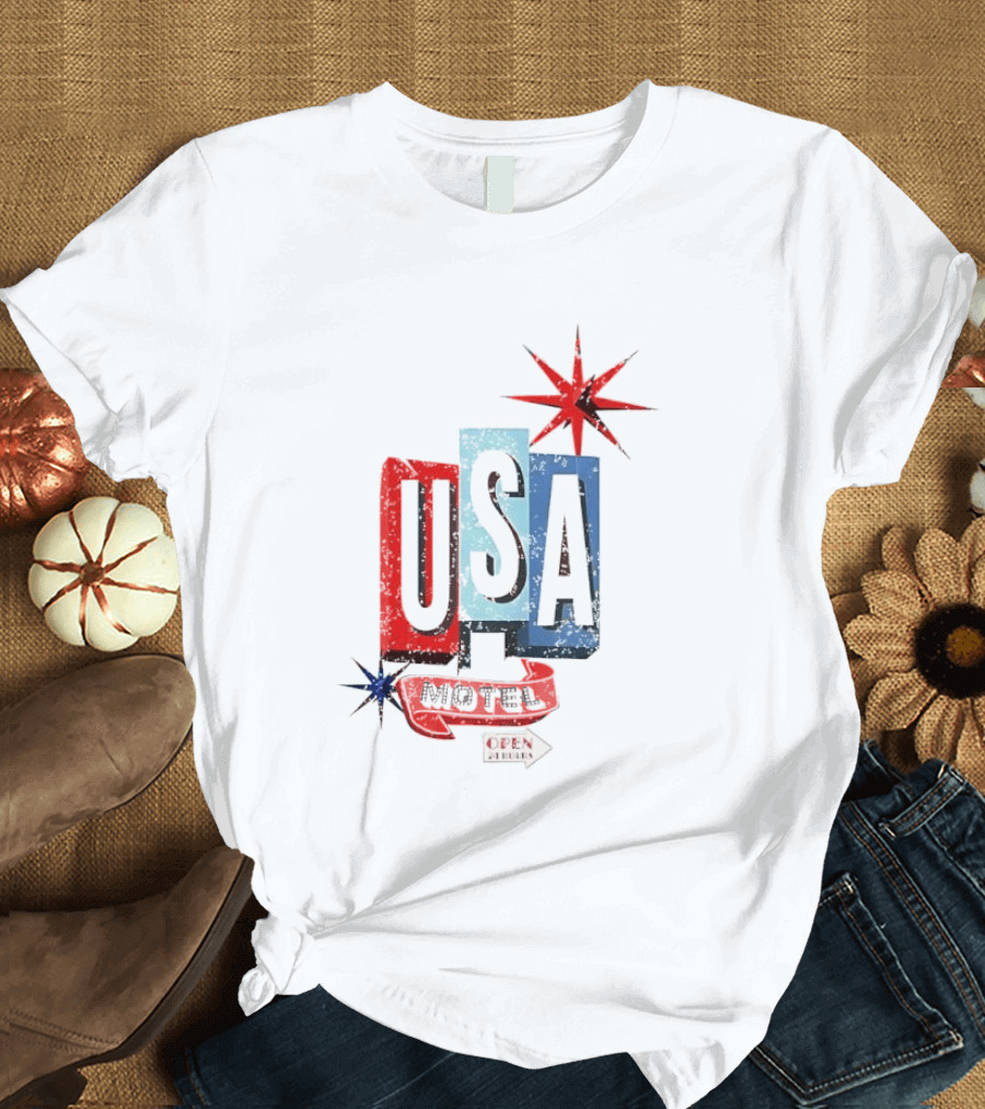 USA Motel Open 24 Hours Retro Sign With Stars T-Shirt