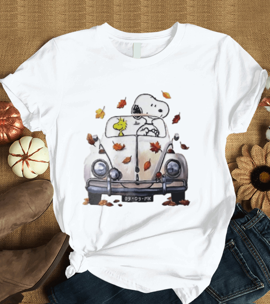 Peanuts Snoopy Woodstock Driving Car Autumn Leaves Watercolor Cartoon 09 Mk T-Shirt