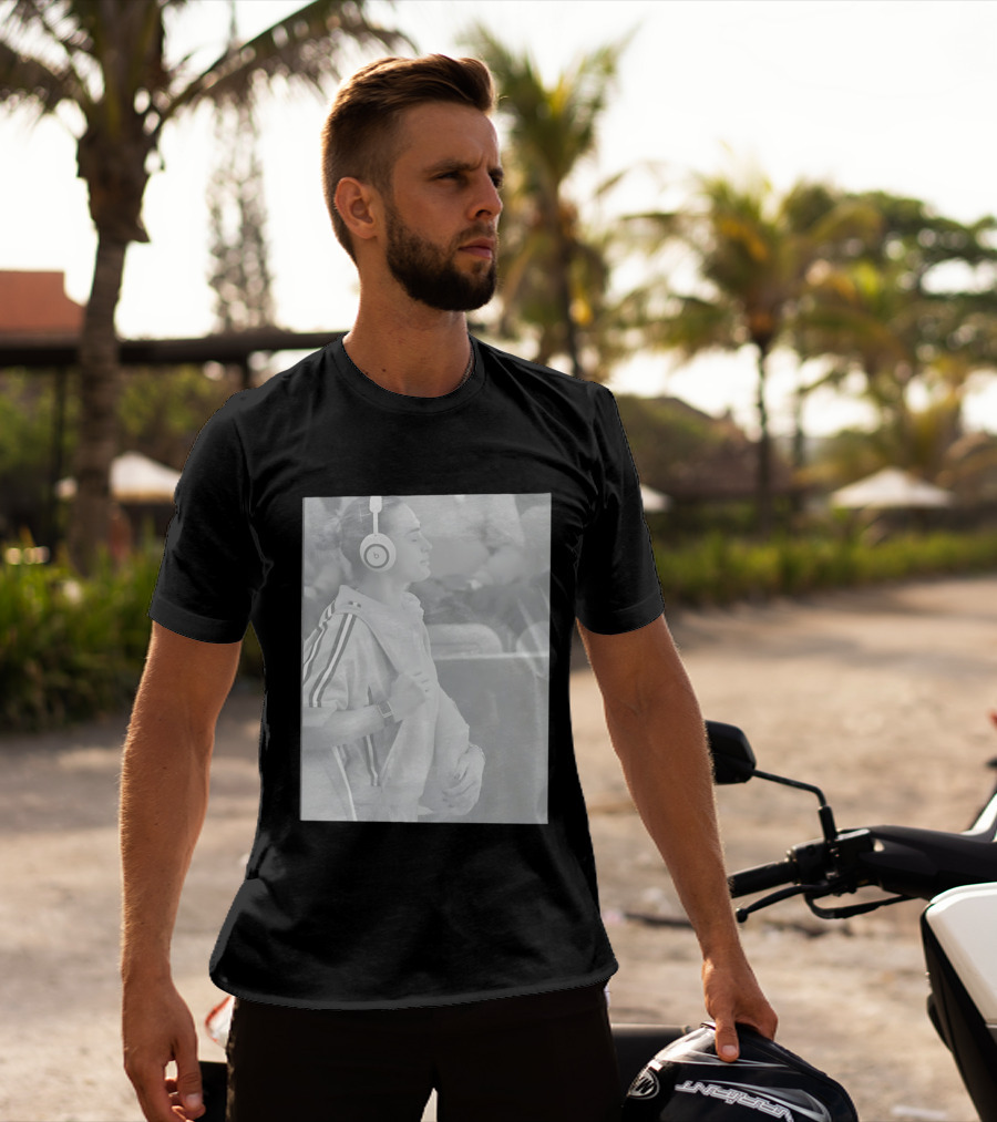 Aryna Sabalenka Headphones And Tracksuit 2026 T-Shirt
