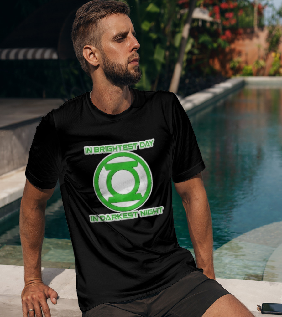 Green Lantern In Brightest Day In Darkest Night T-Shirt