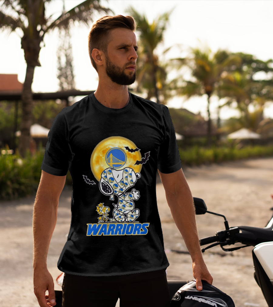 Golden State Warriors Snoopy Woodstock Mummy Halloween Moon Bats T-Shirt