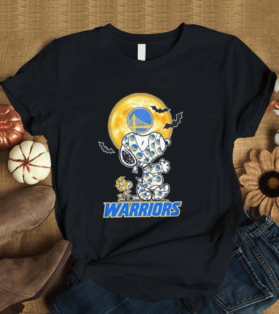Golden State Warriors Snoopy Woodstock Mummy Halloween Moon Bats T-Shirt