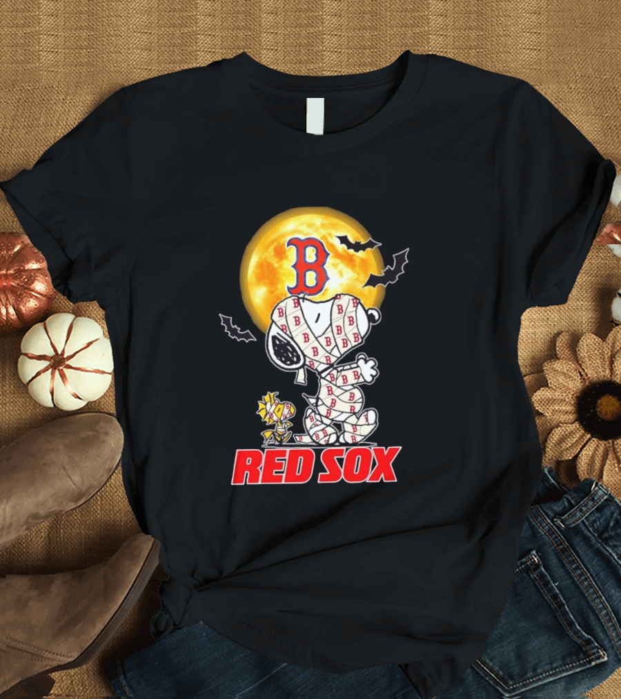 Boston Red Sox Halloween Snoopy Woodstock Mummy Cosplay Moon Bats T-Shirt
