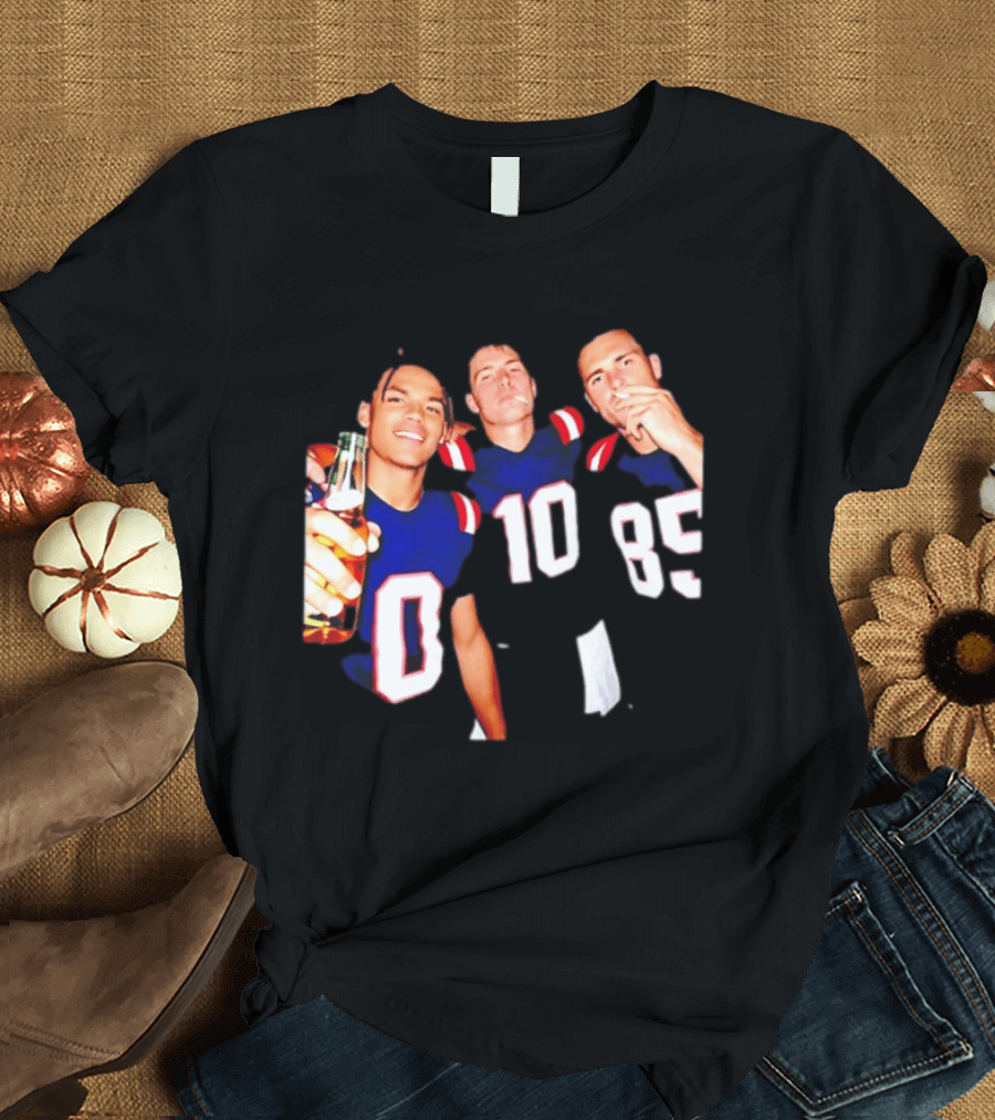 New England Patriots Christian Gonzalez Drake Maye Hunter Henry Cheering With Beer T-Shirt