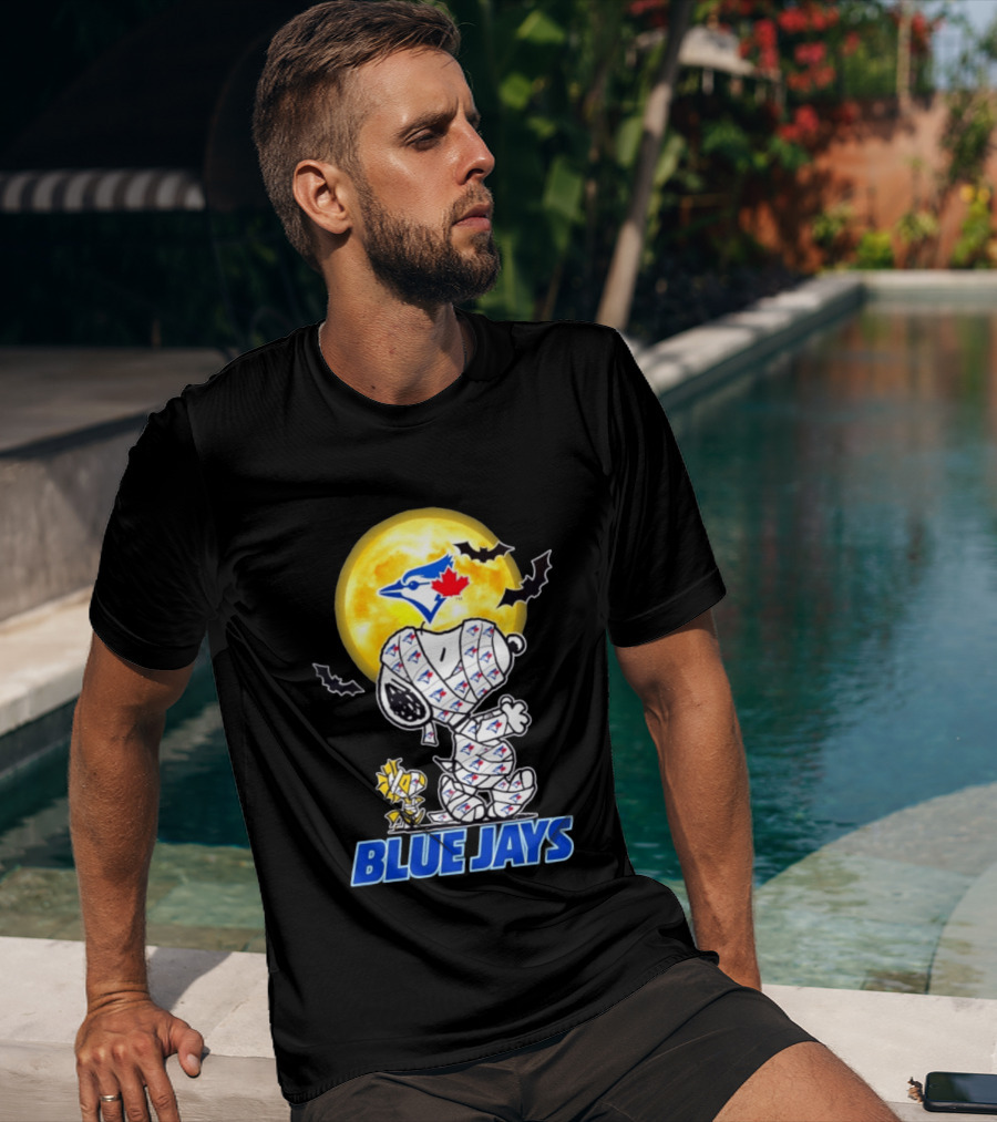 Toronto Blue Jays Halloween Snoopy Woodstock Mummy Cosplay Full Moon Bats T-Shirt