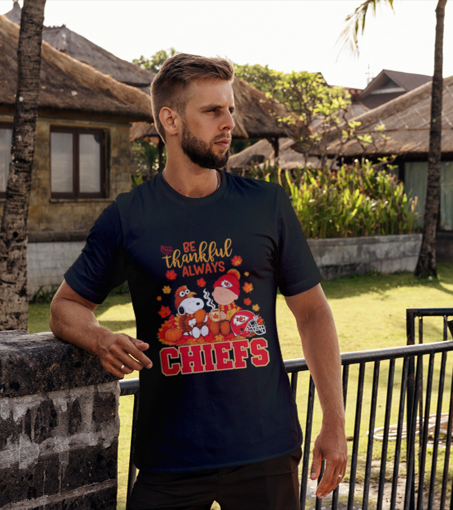 Be Thankful Always Snoopy Charlie Brown Chiefs Fall Leaves T-Shirt