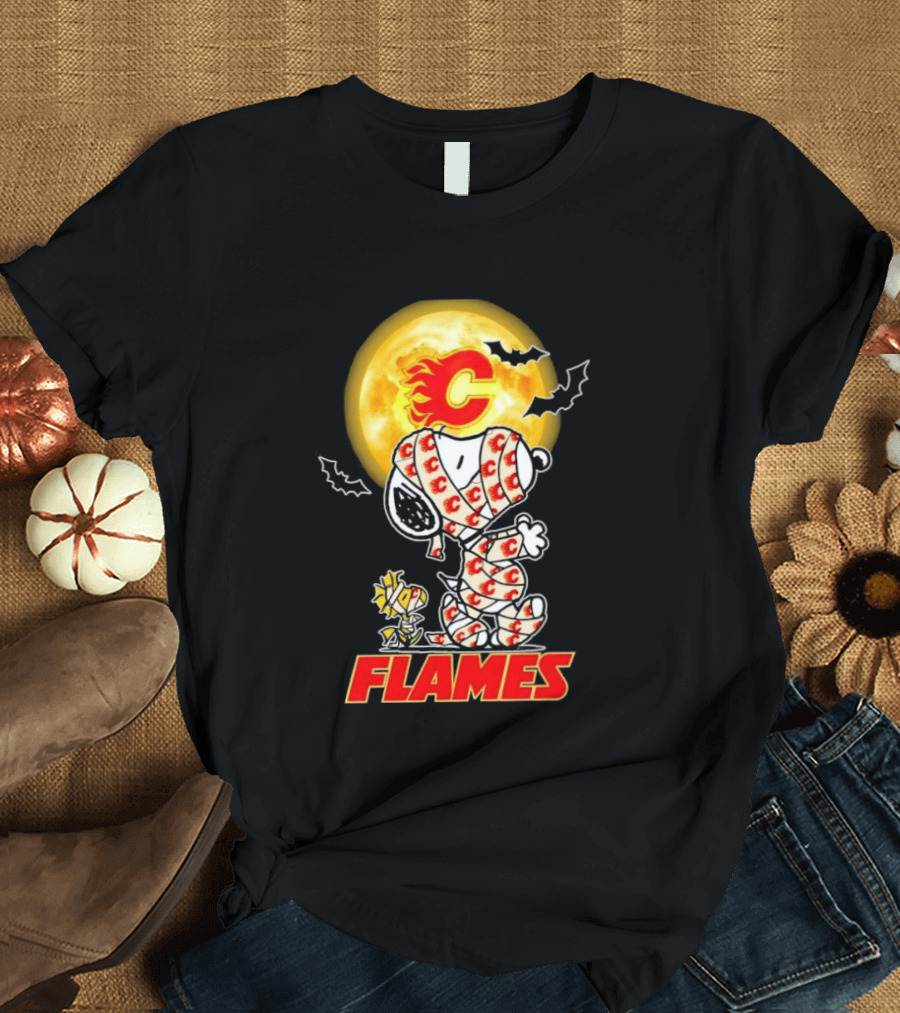 Flames Halloween Snoopy Woodstock Mummy Cosplay Calgary C Bat Moon T-Shirt
