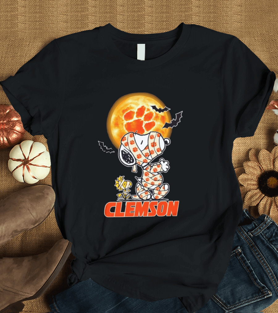 Clemson Tigers Snoopy Woodstock Mummy Halloween Moon Bats T-Shirt