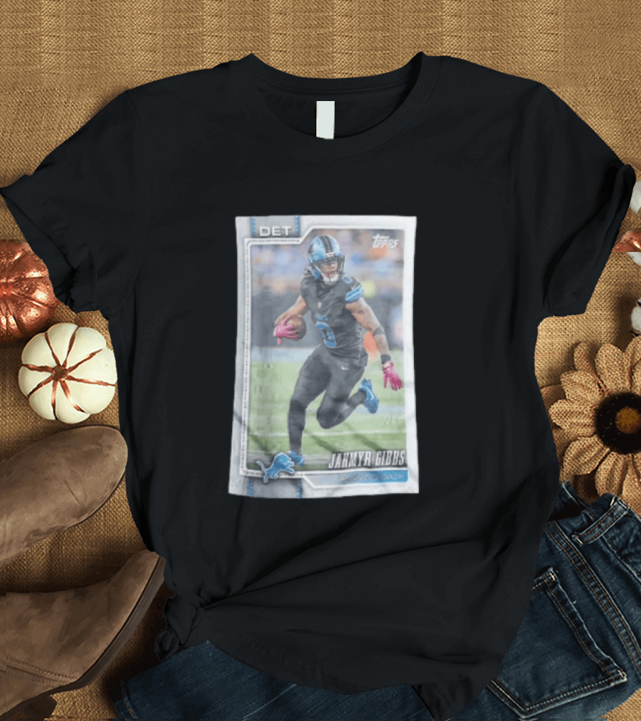 DET 2026 Topps Jahmyr Gibbs Detroit Lions Running Back T-Shirt