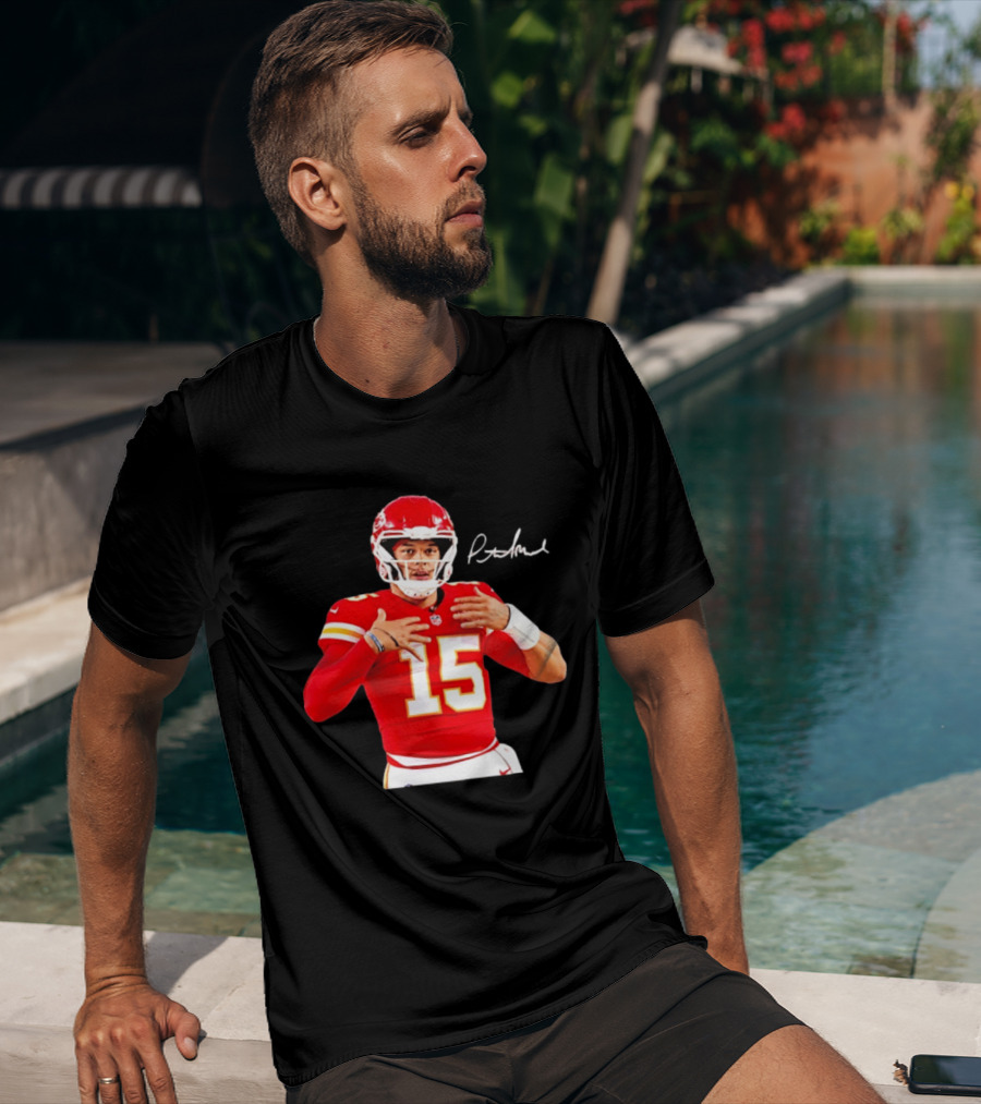 Patrick Mahomes Kansas City Chiefs Number 15 Autograph NFL Quarterback T-Shirt