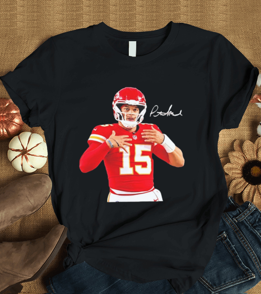 Patrick Mahomes Kansas City Chiefs Number 15 Autograph NFL Quarterback T-Shirt