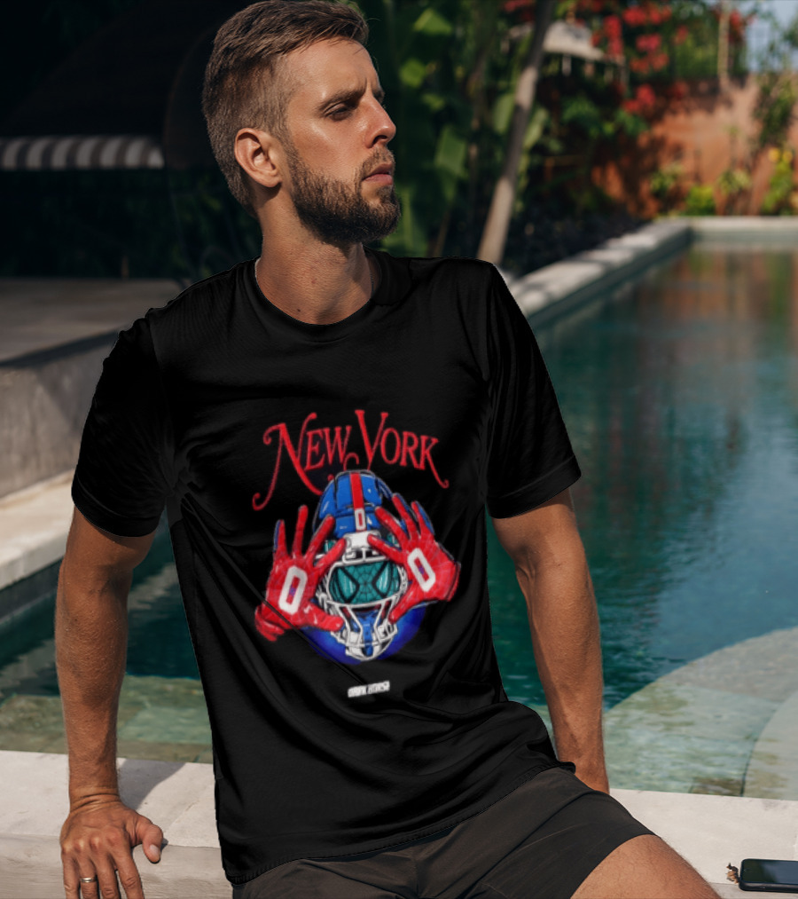 New York Dark Horse Helmet Spider Man Gloves T-Shirt