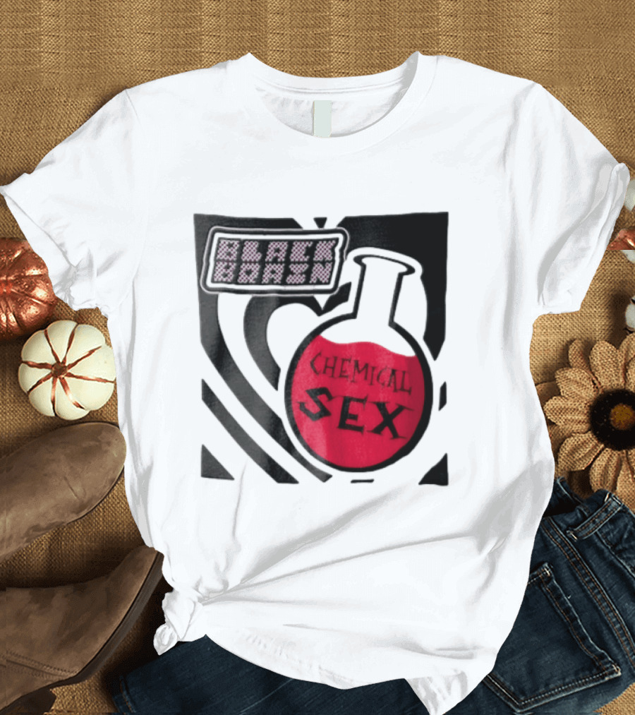 Black Brain Chemical Sex Halftone Heart Flask T-Shirt