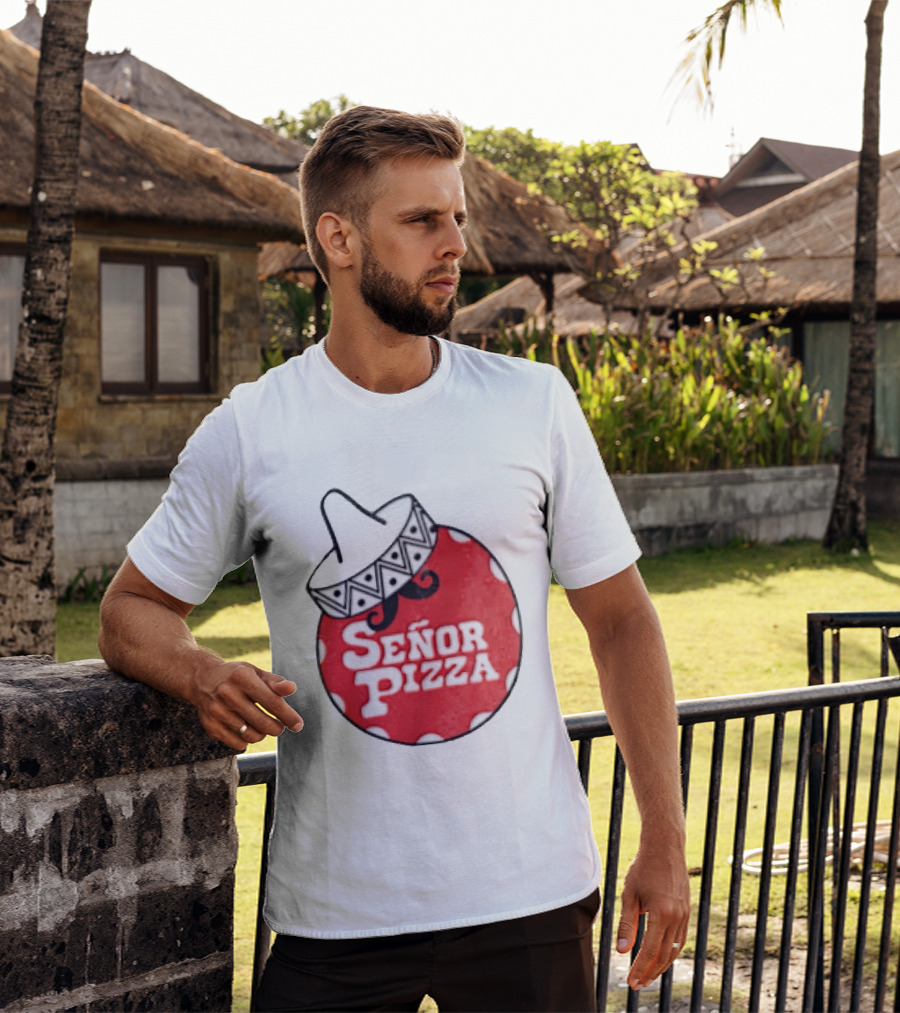 Señor Pizza Red Apron With Mustache And Patterned Collar T-Shirt