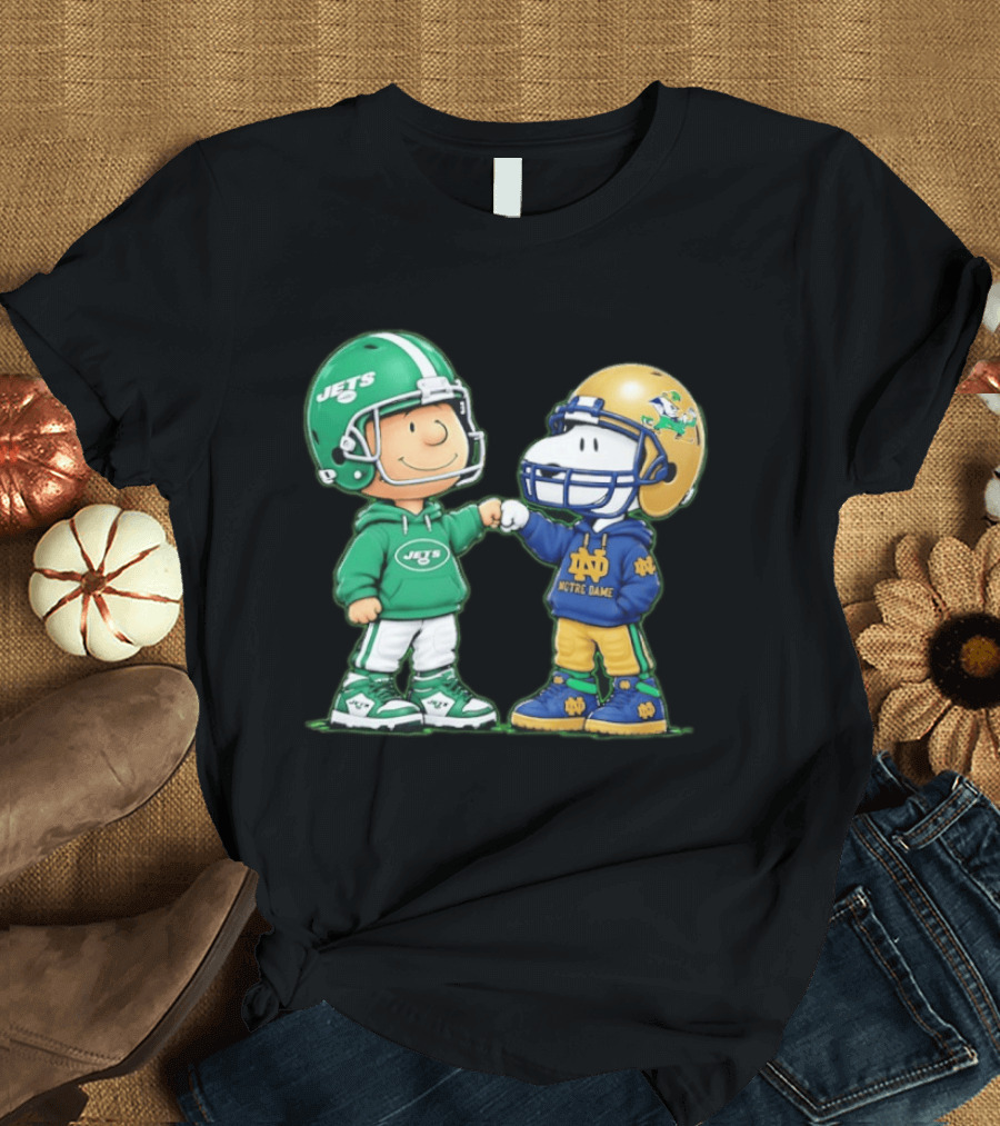 Charlie Brown Jets Snoopy Notre Dame Fist Bump T-Shirt