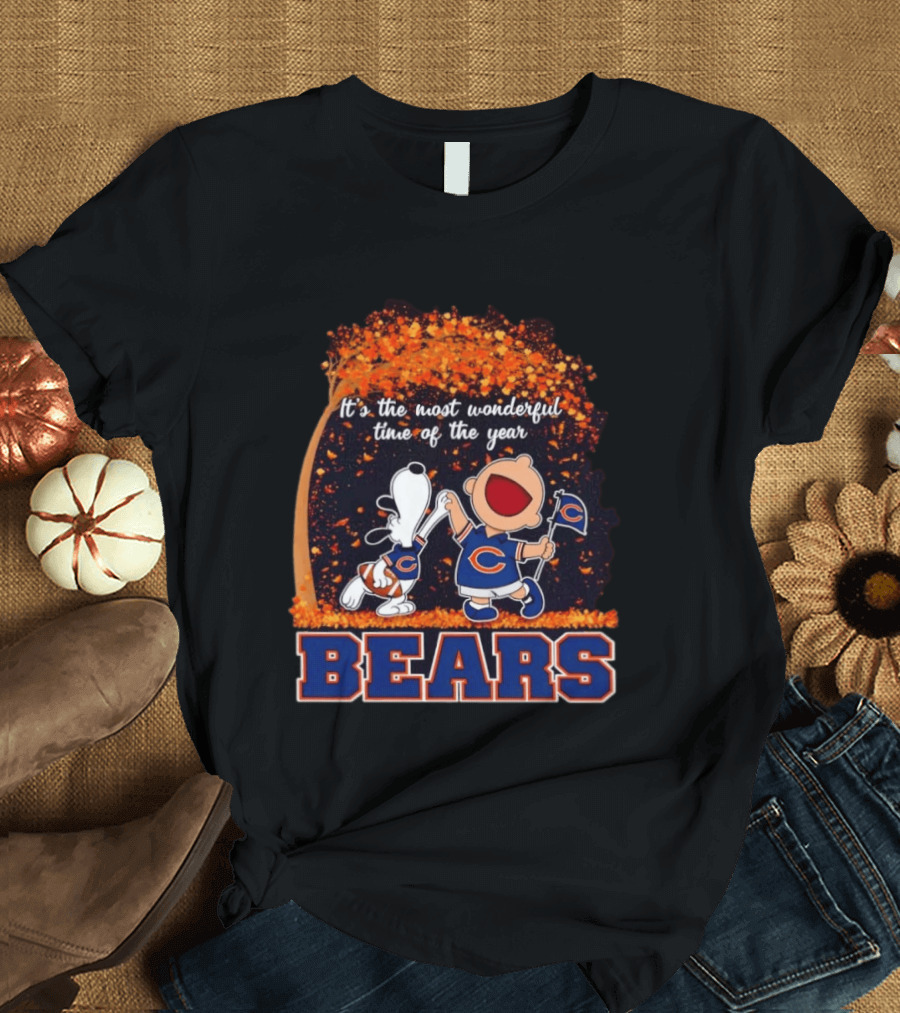 Snoopy Charlie Brown Dancing Chicago Bears Most Wonderful Time Of The Year T-Shirt