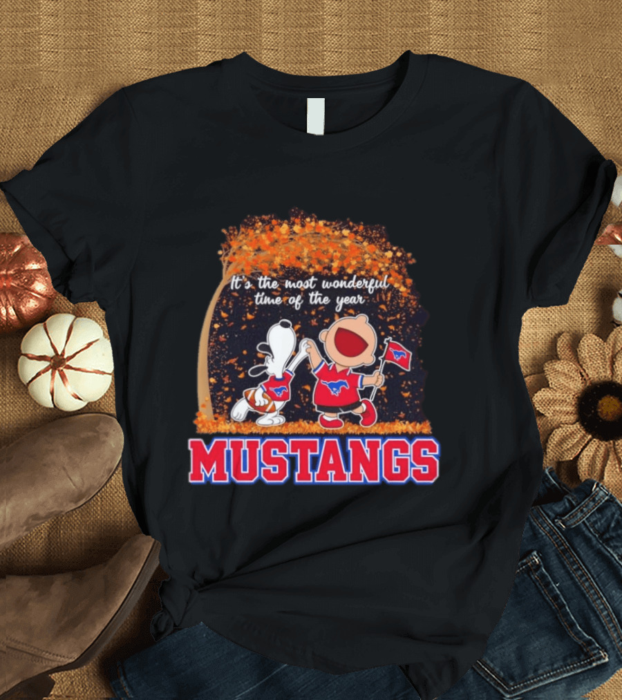 Snoopy And Charlie Brown Dancing SMU Mustangs It's The Most Wonderful Time Of The Year T-Shirt