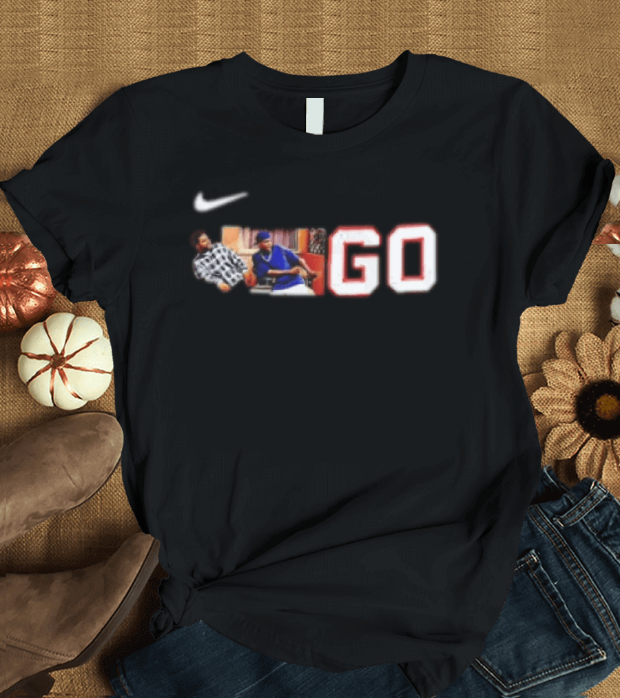 Nike Chicago Bears Meme Two Men Pointing GO Scene T-Shirt