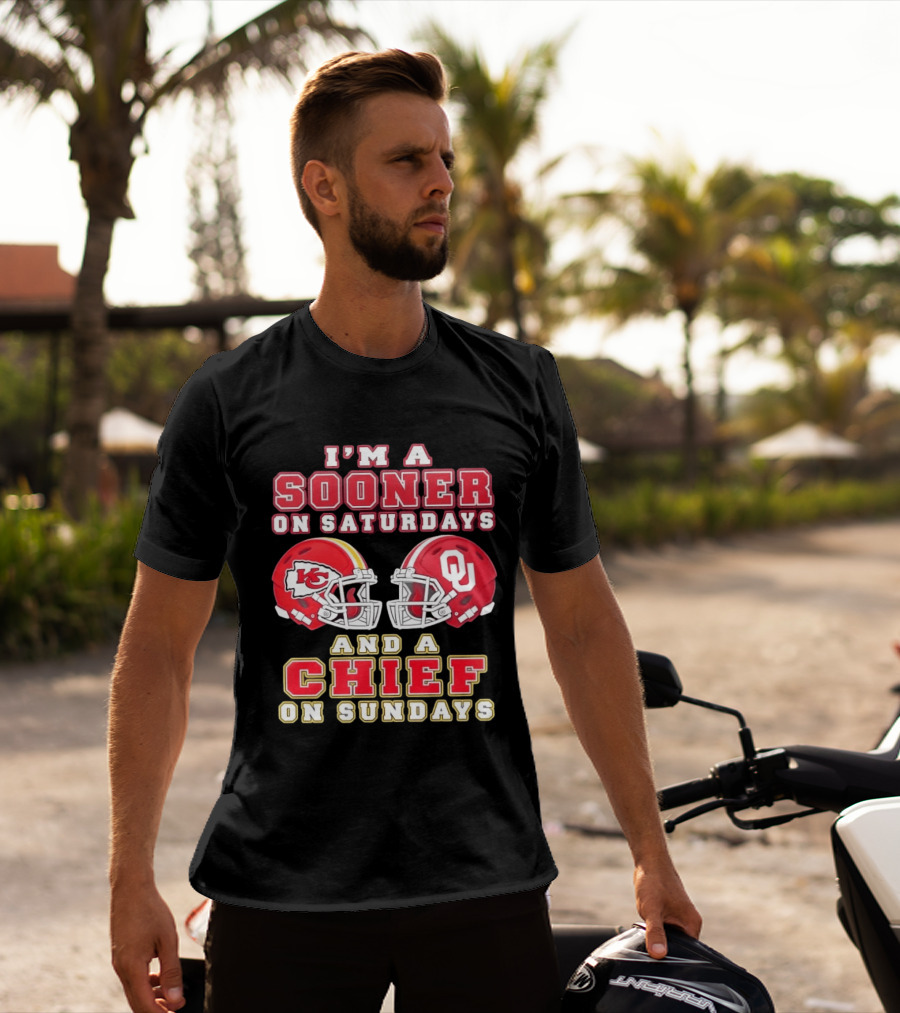 I'm A Sooner On Saturdays And A Chief On Sundays Kansas City OU Football Helmets T-Shirt
