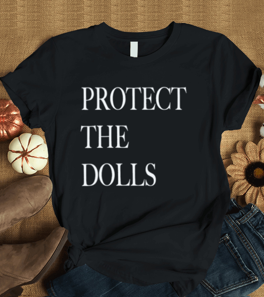 Mac Cosmetics Viva Glam Conner Ives Protect The Dolls T-Shirt