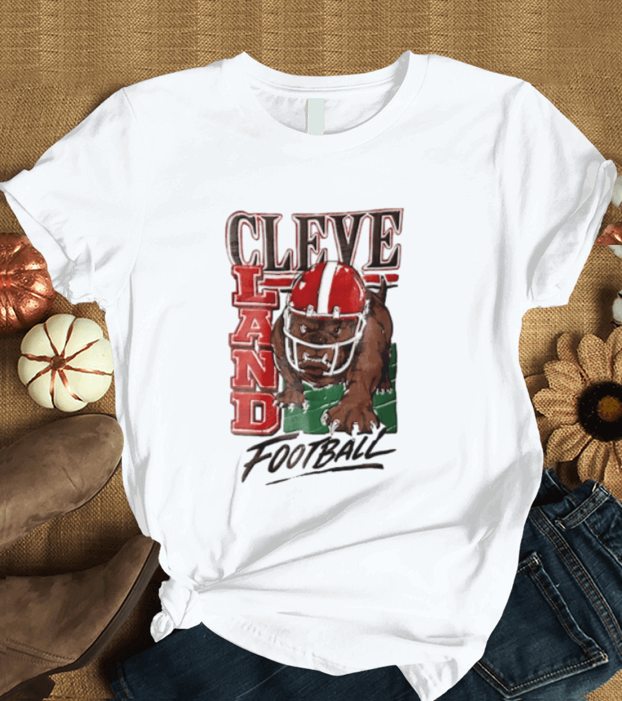 Cleveland Browns Bulldog Football Helmet Mascot Running T-Shirt