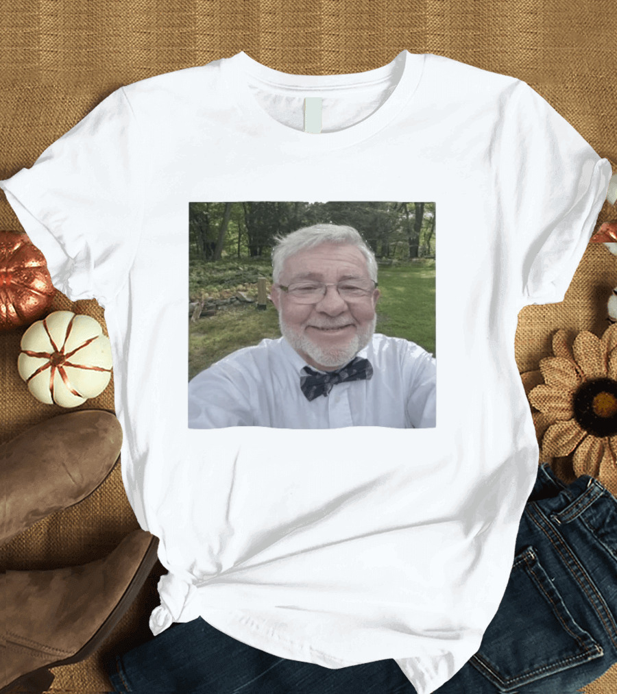 John Chungus Selfie Bow Tie Grandpa Outdoors T-Shirt
