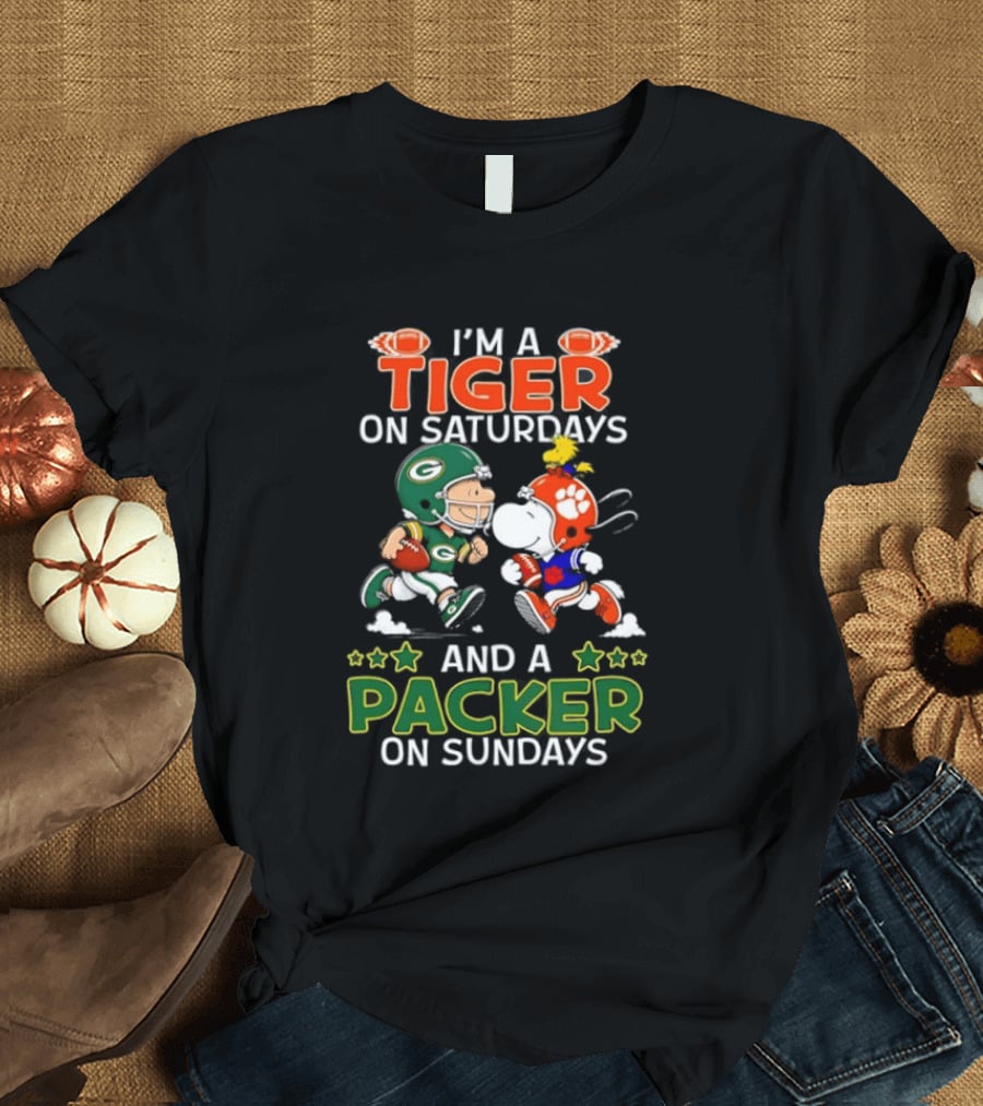 I'm A Tiger On Saturdays And A Packer On Sundays Charlie Brown Snoopy T-Shirt