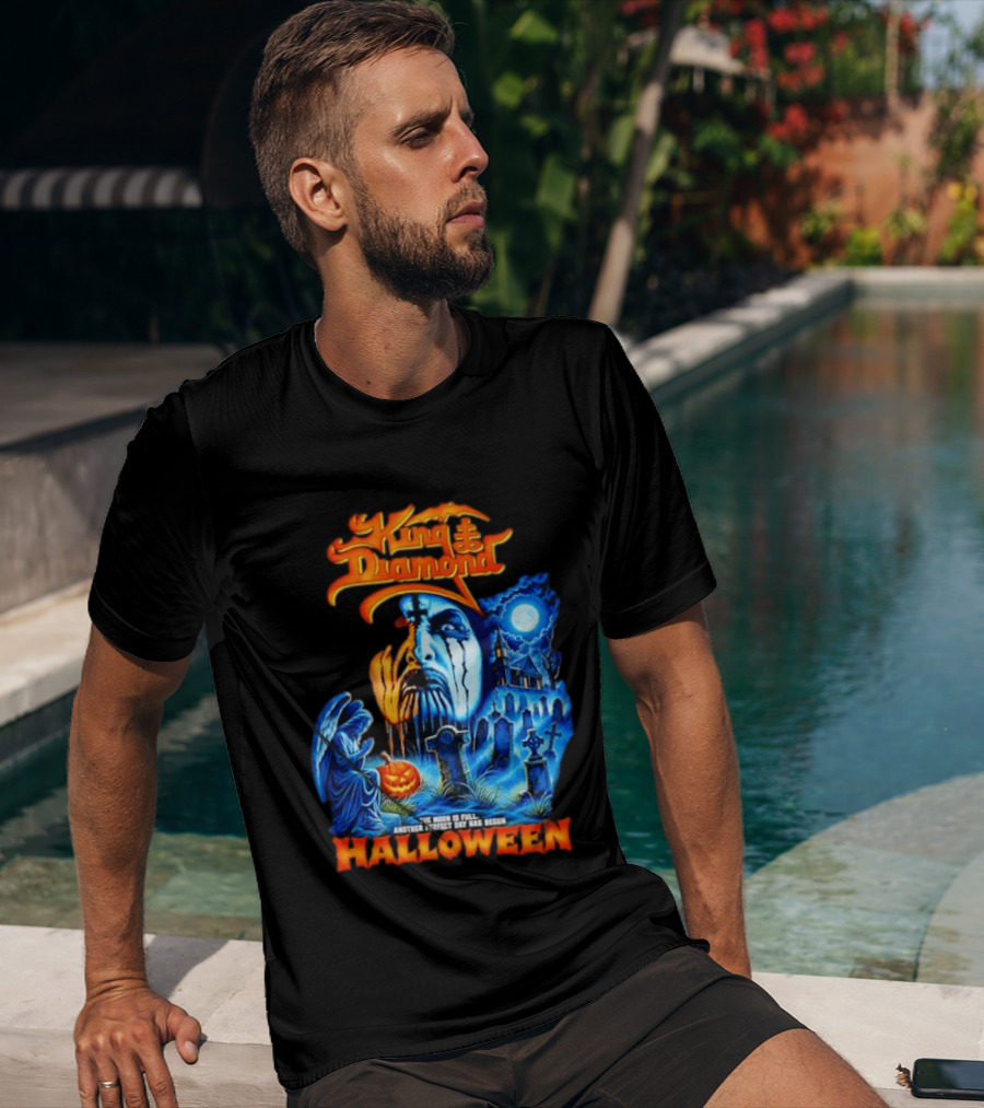 King Diamond The Moon Is Full Another Perfect Day Has Begun Halloween T-Shirt