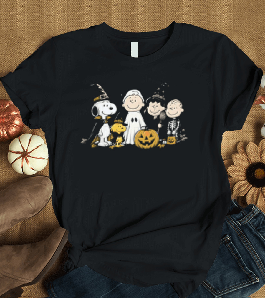Charlie Brown Peanuts Gang Halloween Costumes Pumpkin Snoopy Woodstock T-Shirt