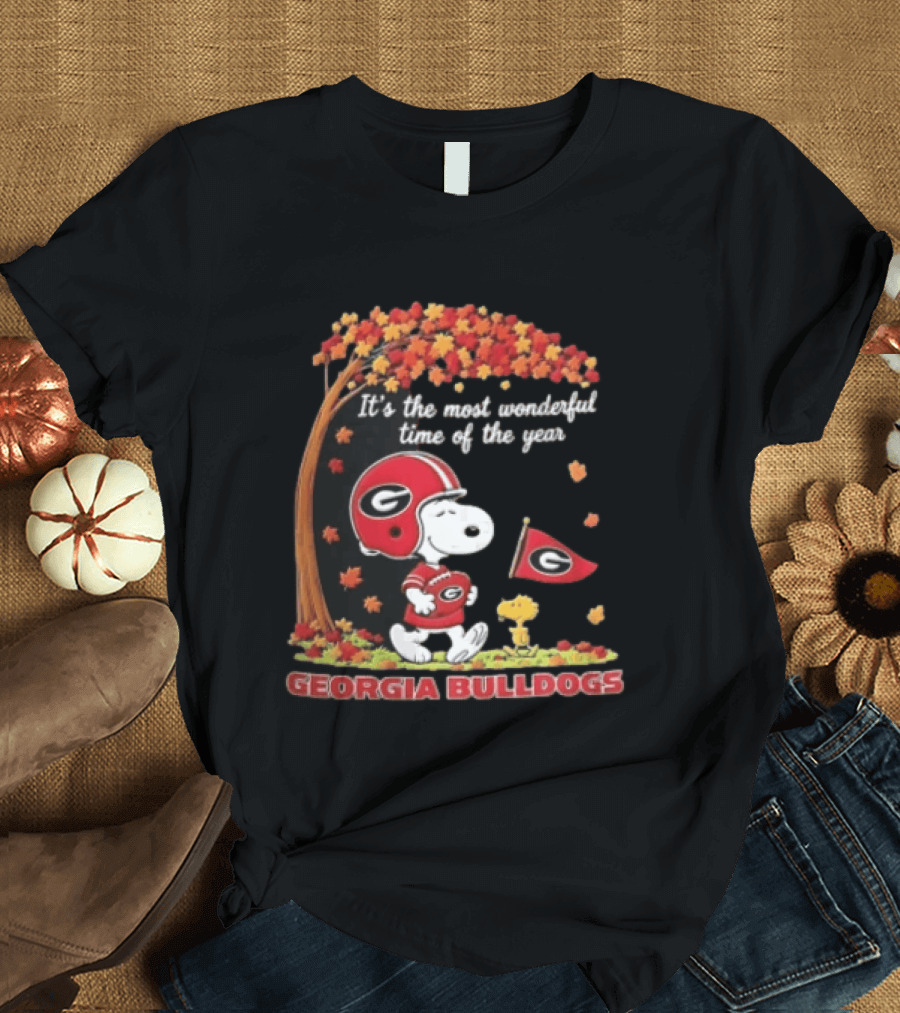 Georgia Bulldogs Snoopy It's The Most Wonderful Time Of The Year Autumn Peanuts Football Fans T-Shirt