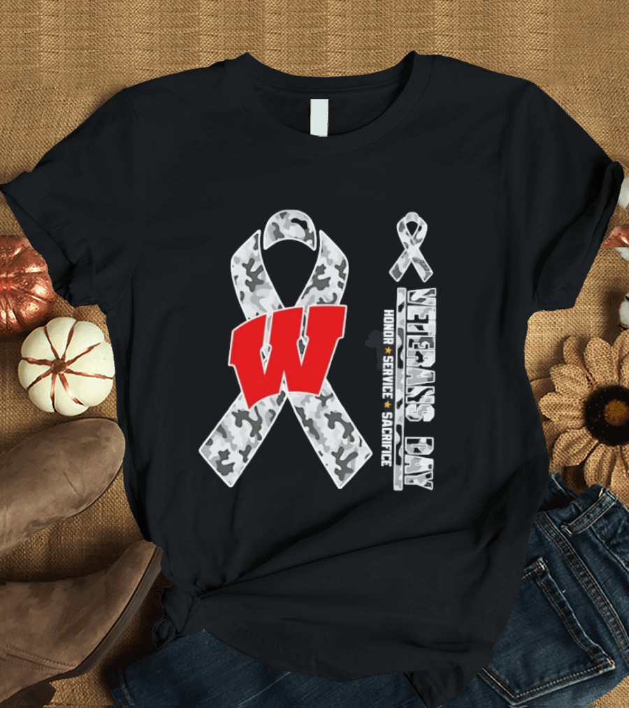 Wisconsin Badgers 2026 Veterans Day Camouflage Ribbon Honor Service Sacrifice T-Shirt