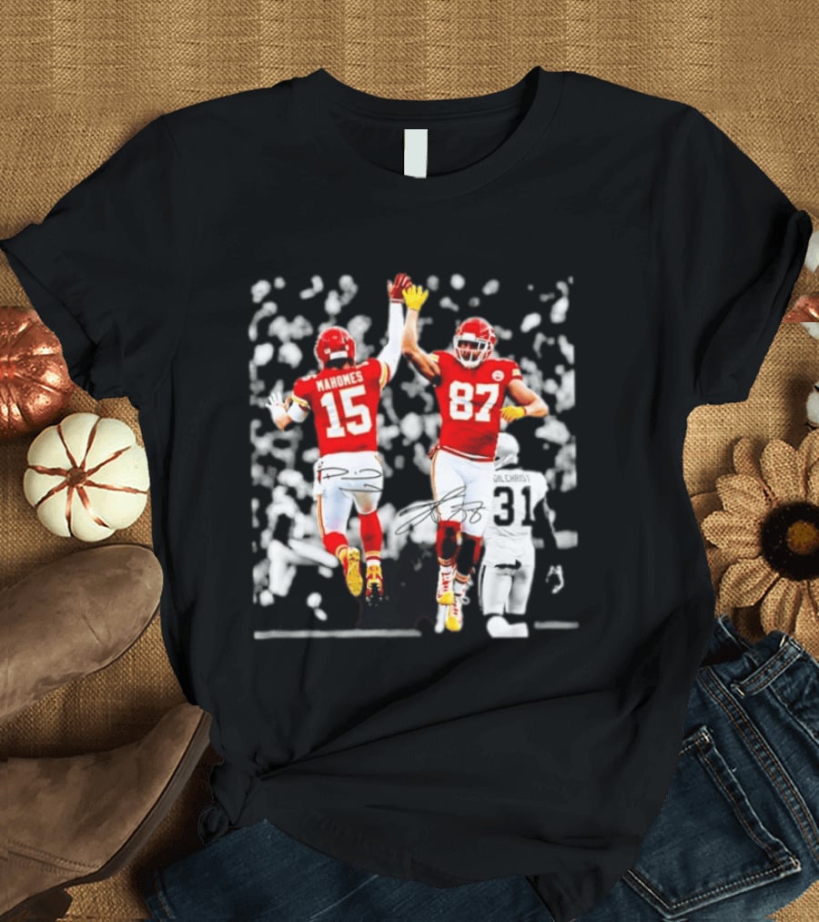 Travis Kelce Patrick Mahomes Kansas City Chiefs Autographed Celebration 15 87 T-Shirt