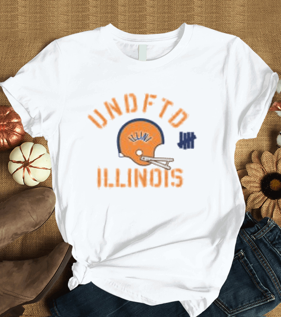 Undefeated Illinois Vintage Football Helmet And Stars T-Shirt