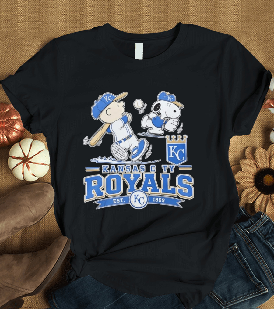 Peanuts Charlie Brown Snoopy Kansas City Royals Baseball KC Est 1969 T-Shirt