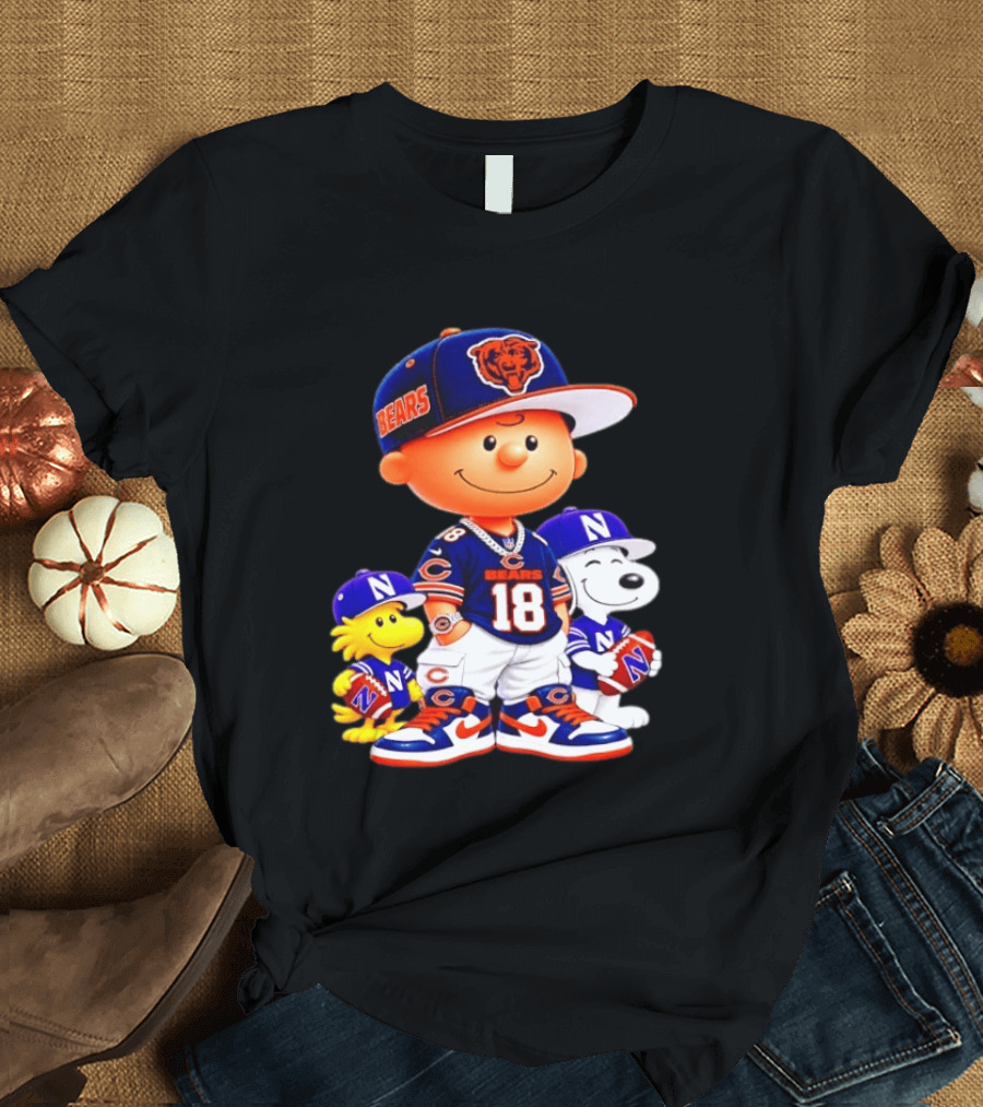 Charlie Brown And Snoopy Chicago Bears 18 With Woodstock In Football Gear T-Shirt
