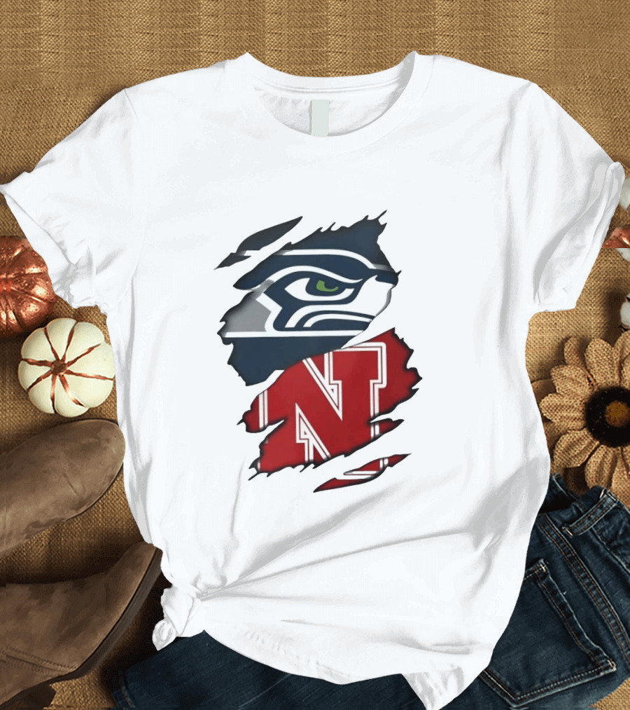 Seattle Seahawks And Nebraska Cornhuskers Split Torn Fabric Blend T-Shirt