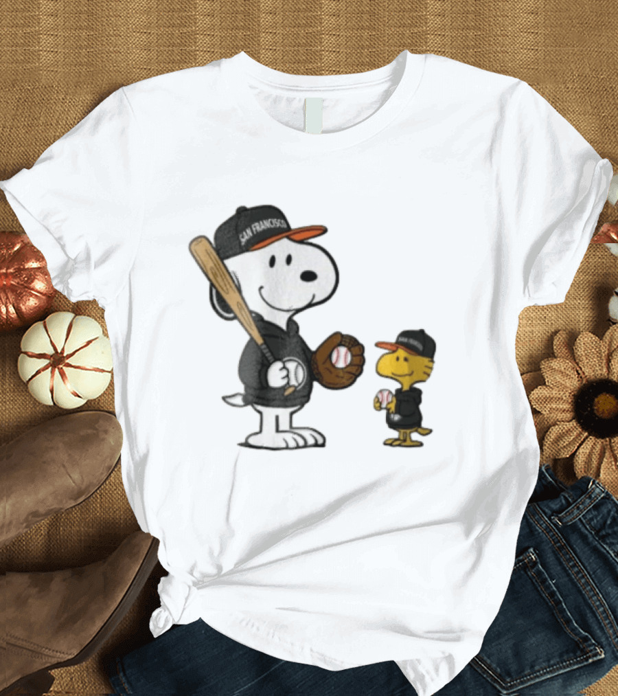 San Francisco Giants Snoopy Woodstock Baseball Caps Peanuts Characters T-Shirt
