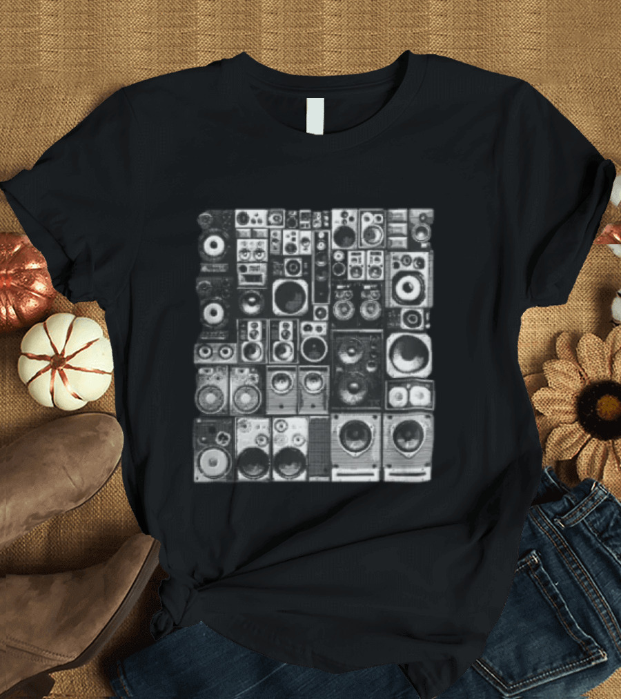 Many Vintage Audio Speaker Cabinets Retro Sound System T-Shirt