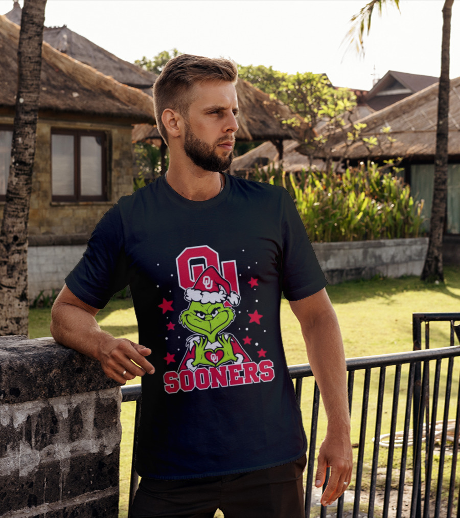 Oklahoma Sooners Grinch Christmas Heart Hands OU Santa Hat T-Shirt