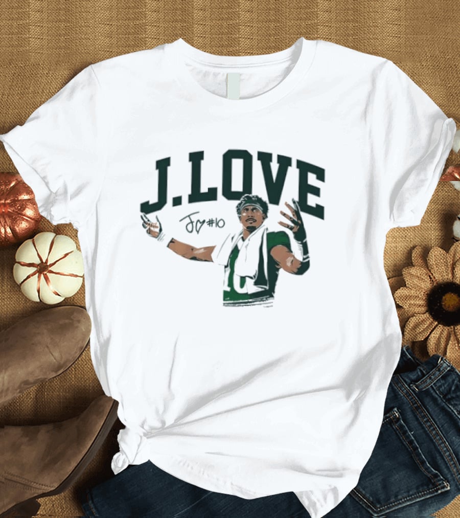J Love Jordan Love Green Bay Packers Signature Pose T-Shirt