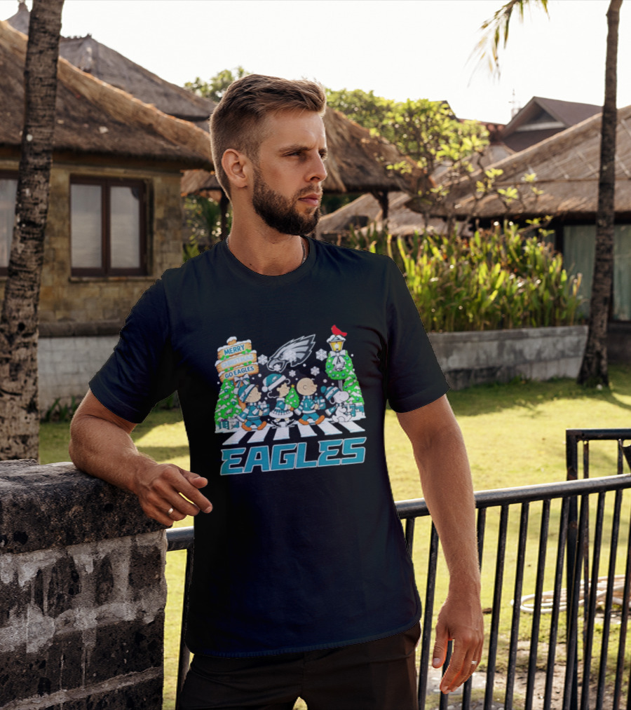 Eagles Peanuts Christmas Abbey Road Merry Christmas Go Eagles T-Shirt
