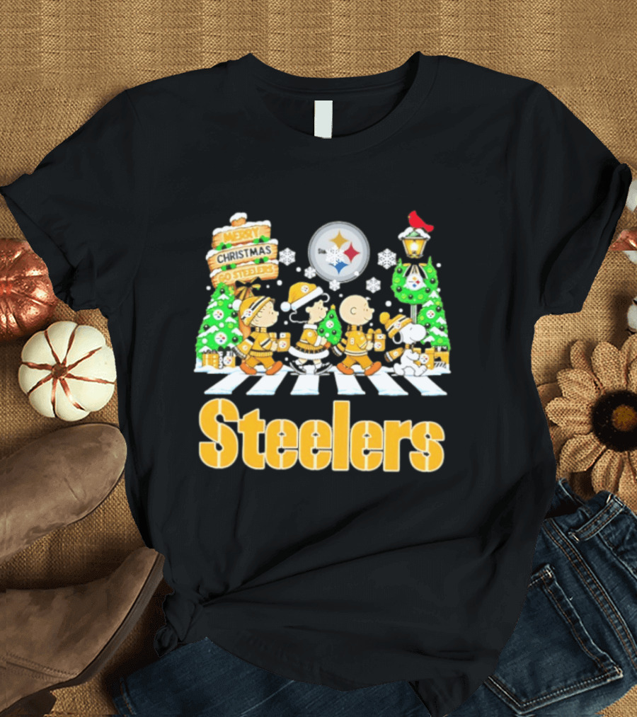 Pittsburgh Steelers Peanuts Abbey Road Christmas Merry Go Steelers T-Shirt