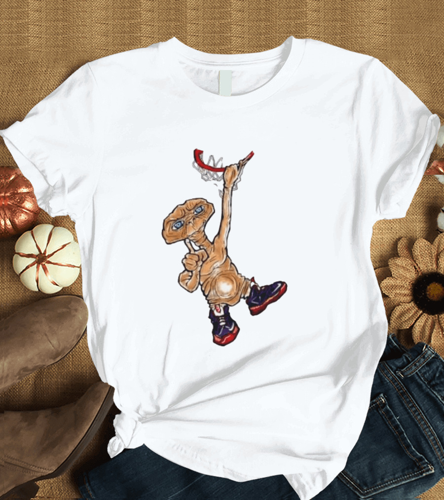 E The Extra Terrestrial Dunk Basketball Alien Retro Sneakers T-Shirt