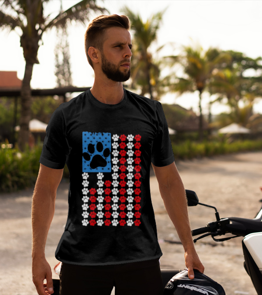 American Flag Paw Print Patriotic Animal Lover Dog Cat Pet Iconic USA Pride T-Shirt