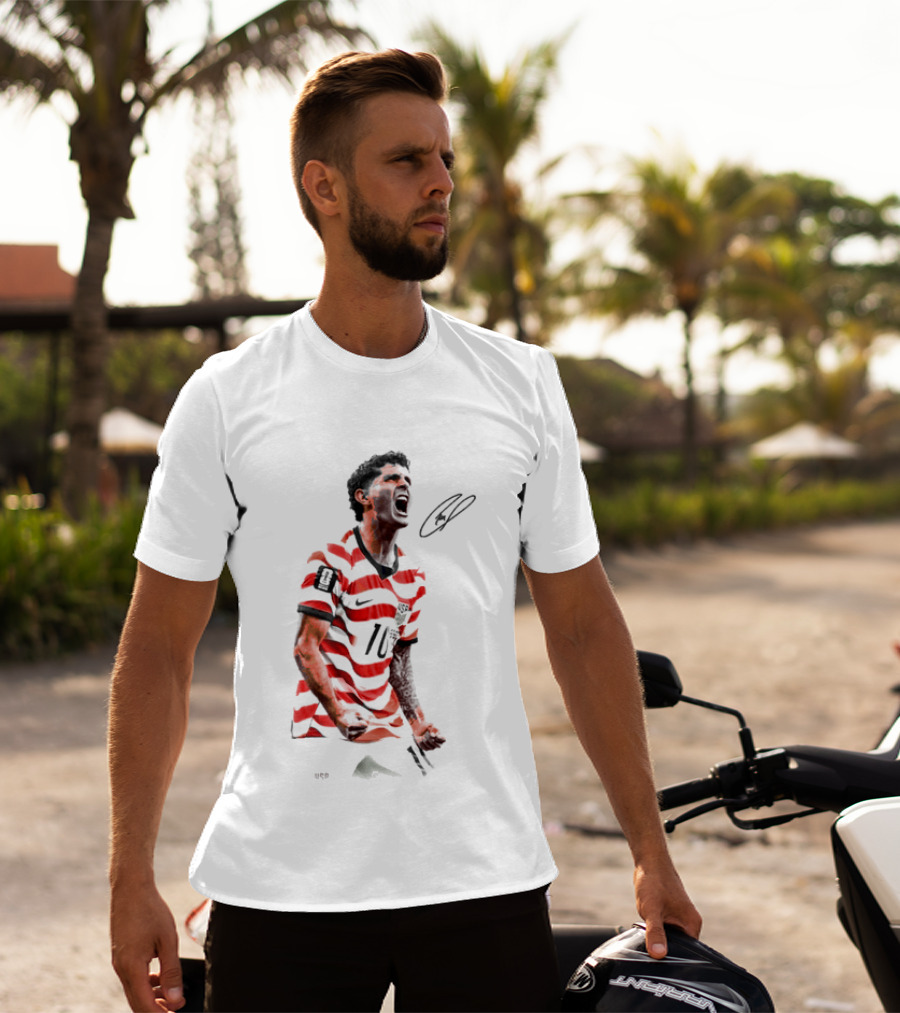 USA 10 Christian Pulisic Soccer Star Jersey Signature T-Shirt