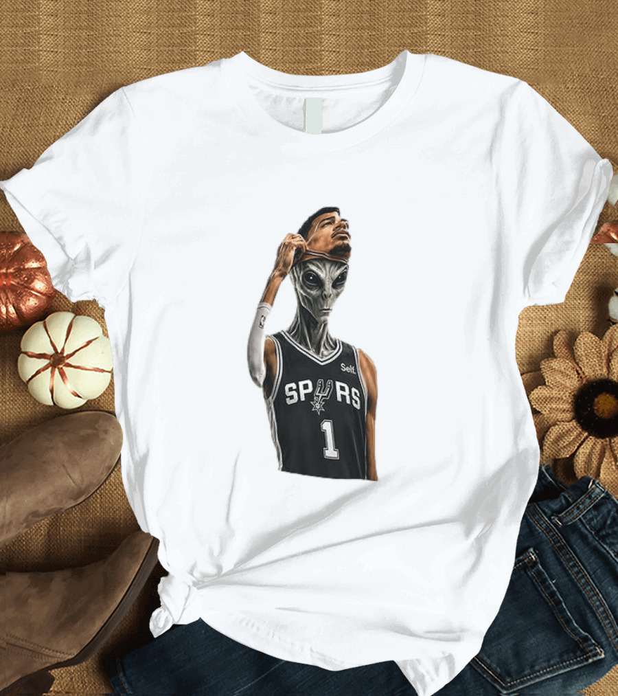 Wembanyama Spurs Alien Takeover Face Reveal Self 1 T-Shirt