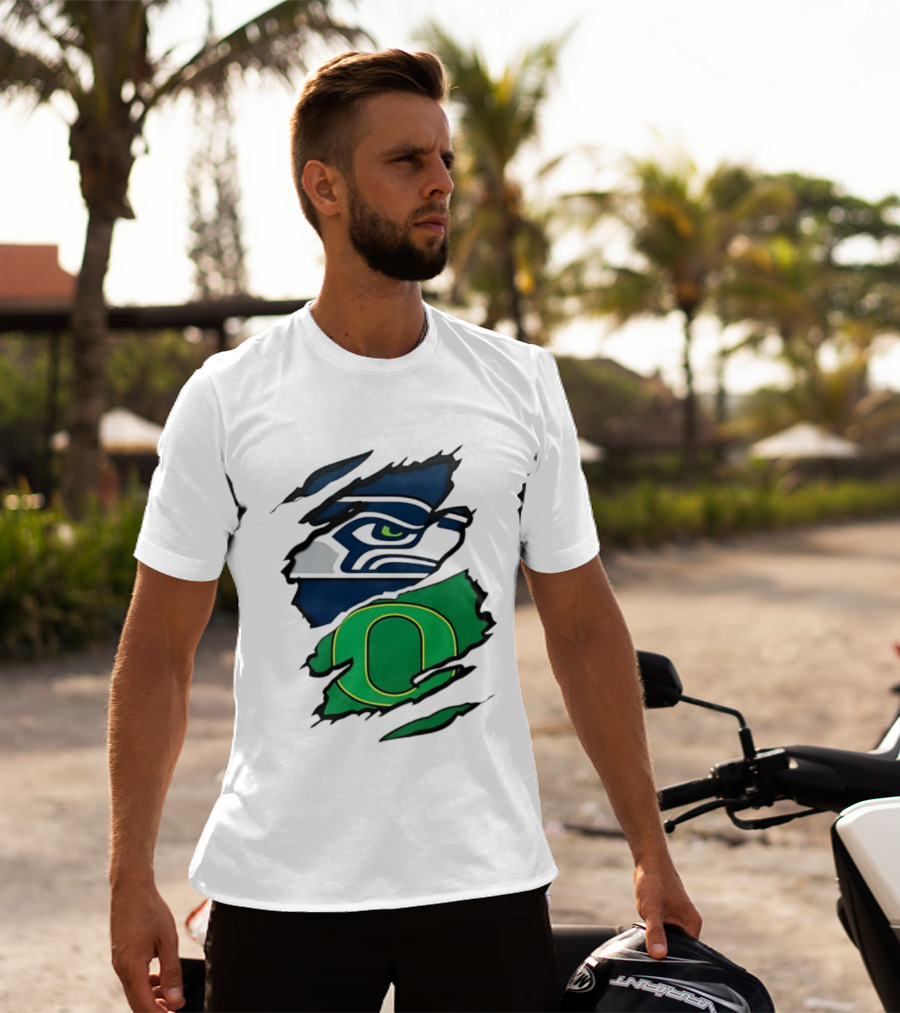 Seattle Seahawks Oregon Ducks Ripped Skin Effect NFL College Team Spirit T-Shirt