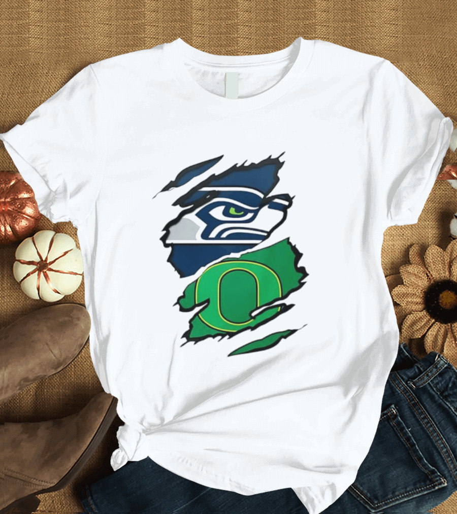 Seattle Seahawks Oregon Ducks Ripped Skin Effect NFL College Team Spirit T-Shirt