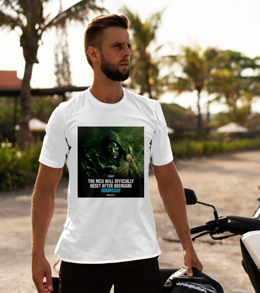 Avengers Doomsday MCU Reset Announcement Super Universe News T-Shirt