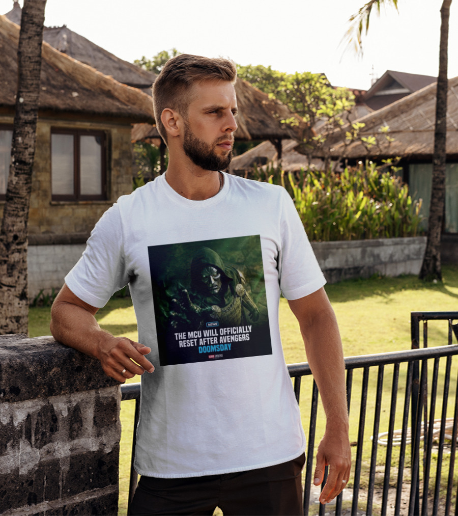Avengers Doomsday MCU Reset Announcement Super Universe News T-Shirt